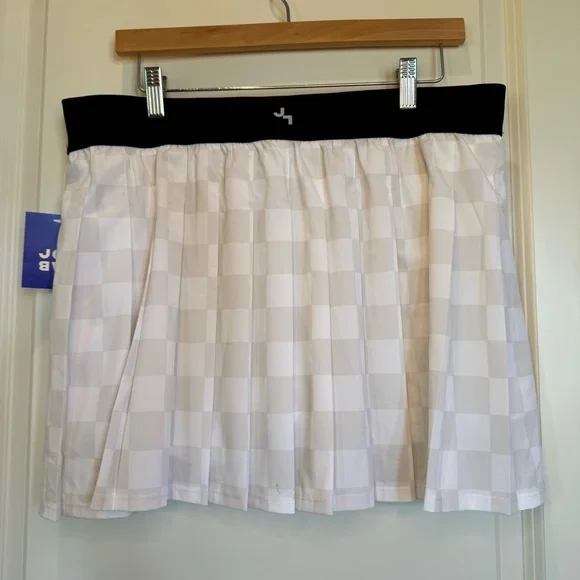 Joy Lab Women’s pleated checkered tennis skirt with attached shorts - Size L - Picture 6 of 13